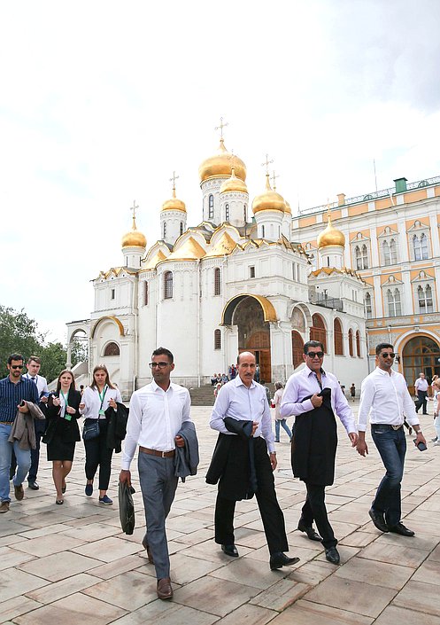 Participants of the International Forum “Development of Parliamentarism” visited the Moscow Kremlin