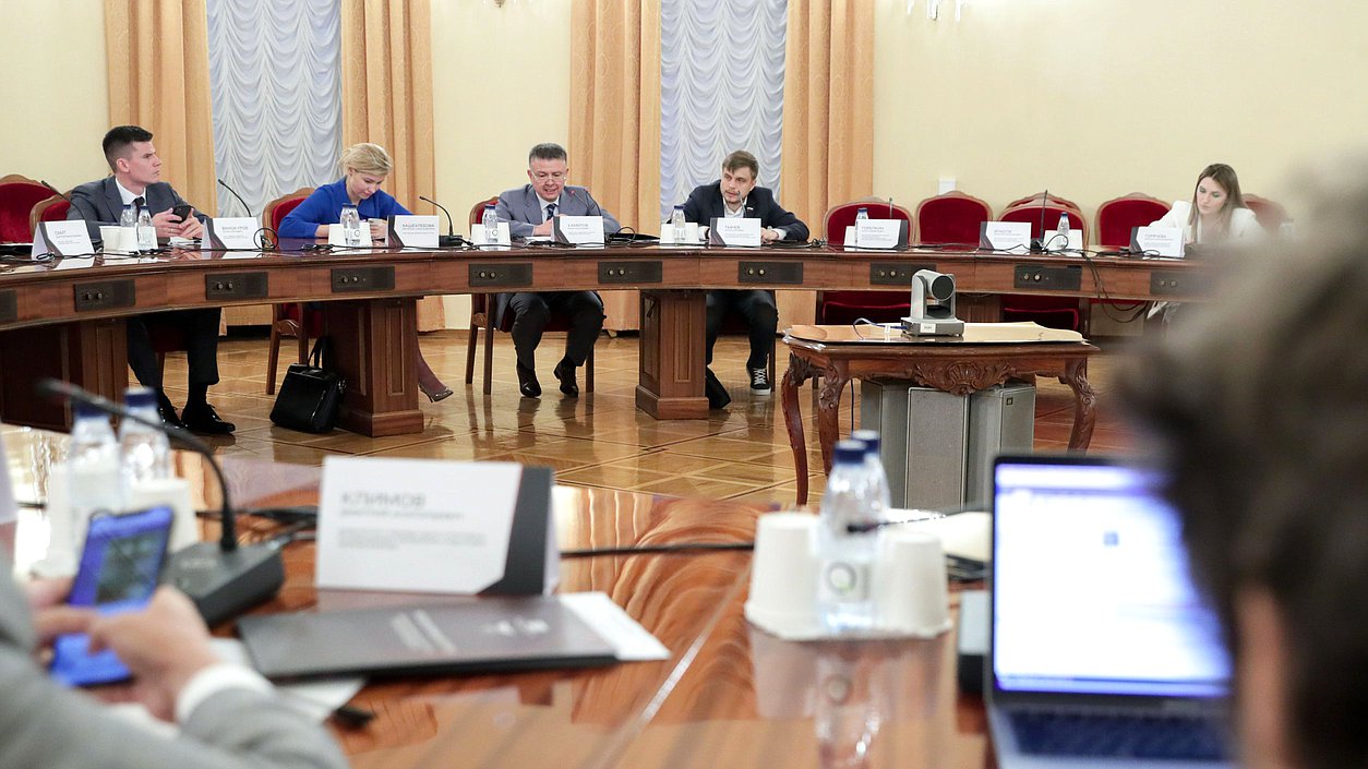 Заседание рабочей группы «Развитие компьютерного спорта в РФ» Комитета по физической культуре и спорту