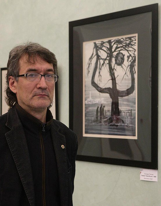 Открытие персональной выставки Алишера Пяткова "Герои атомного фронта. Место подвига-Чернобыль". на снимке: Алишер Пятков.