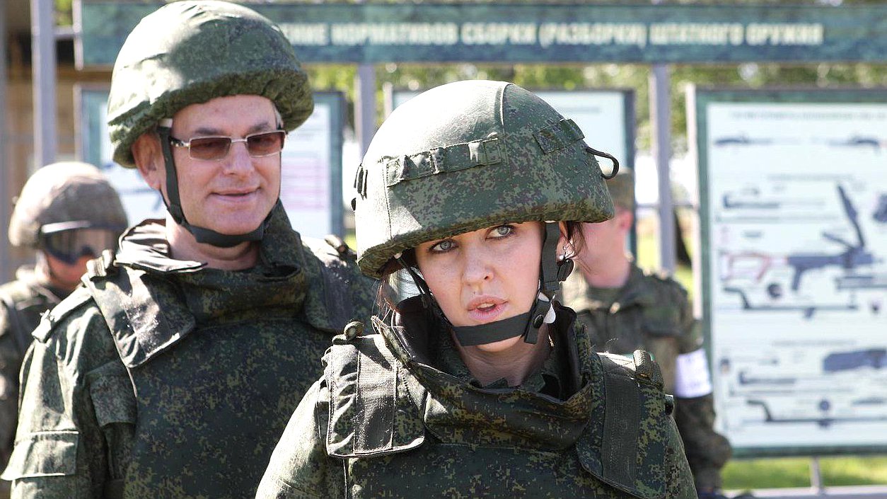   Депутаты и сотрудники Государственной Думы приняли участие в учебных сборах офицеров запаса