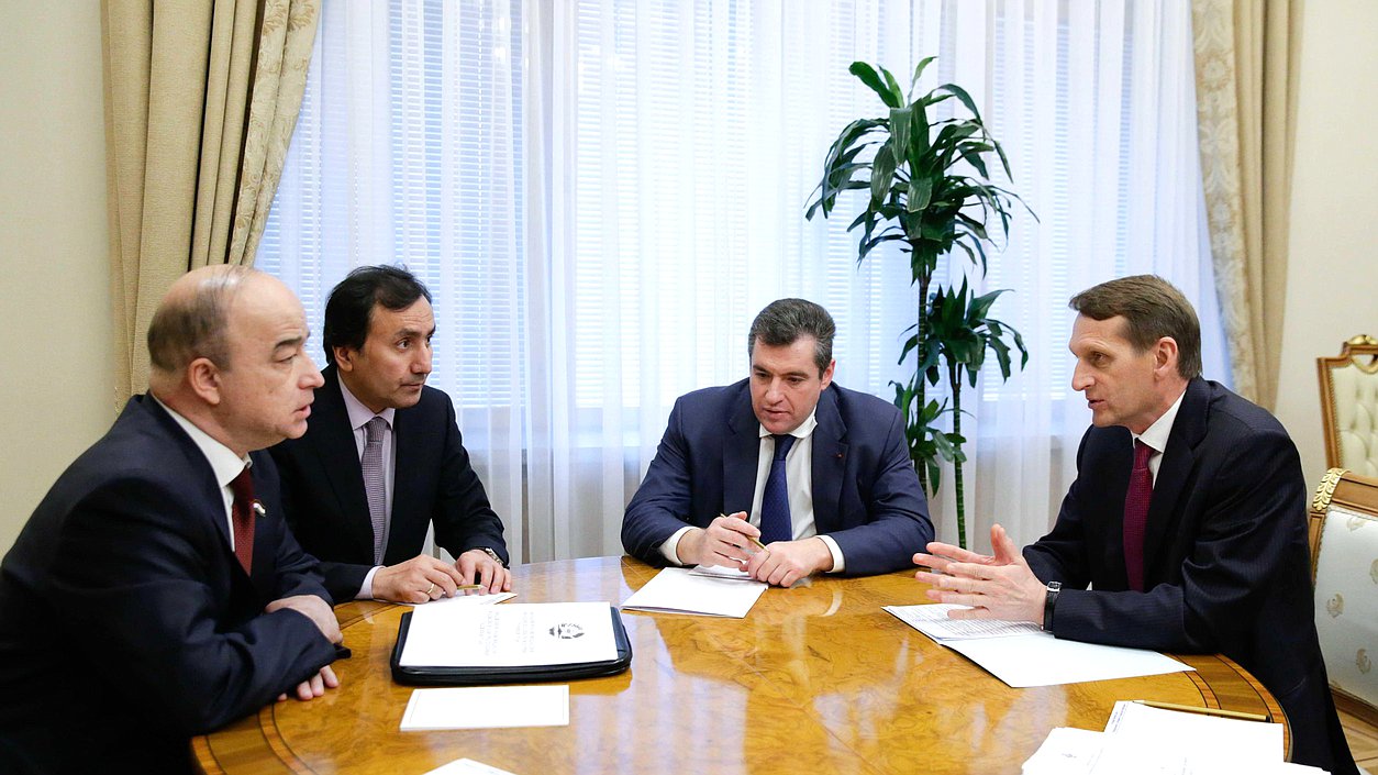 Встреча Председателя Государственной Думы Российской Федерации Сергея Нарышкина с Председателем Маджлиси намояндагон Маджлиси Оли (нижней палаты парламента) Республики Таджикистан Шукурджоном Зухуровым