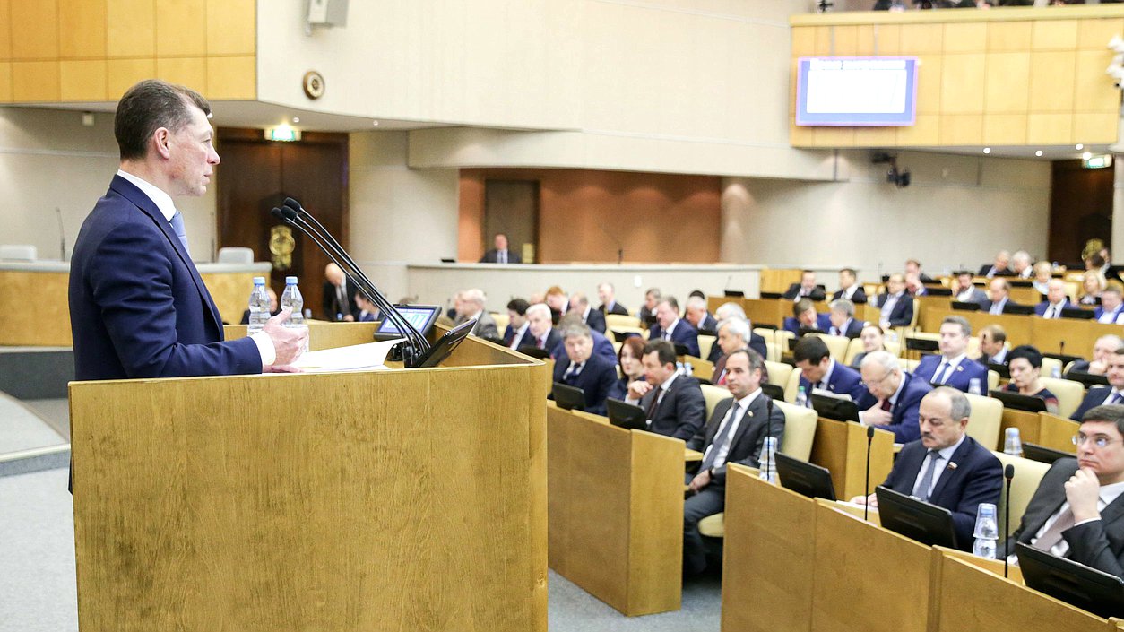 Министр труда и социальной защиты РФ Максим Топилин в ходе выступления на пленарном заседании ГД