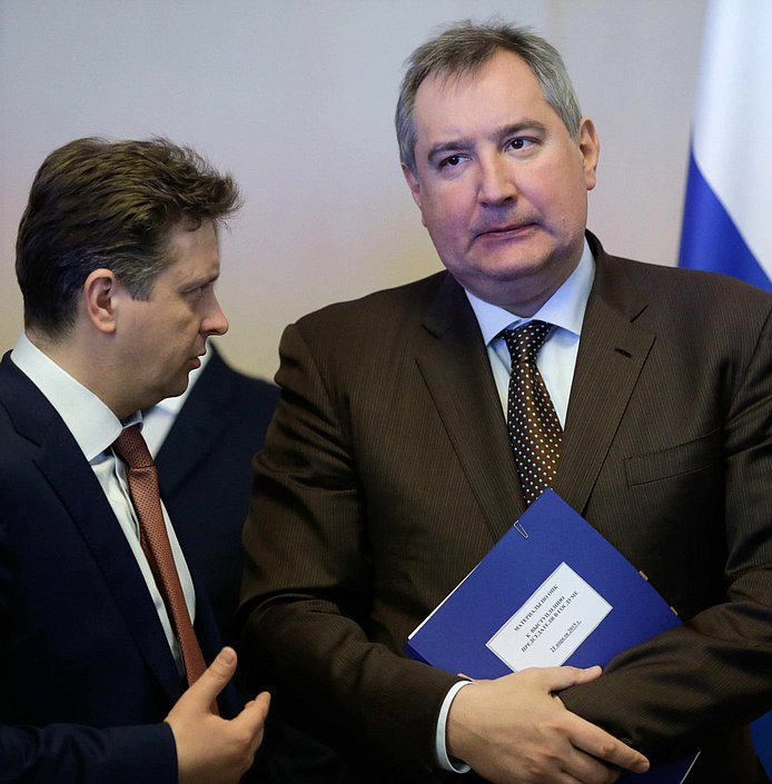 Встреча министров правительства РФ в Гербовом зале перед выступлением Премьер-министра РФ Дмитрия на пленарном заседании в Государственной Думе РФ.