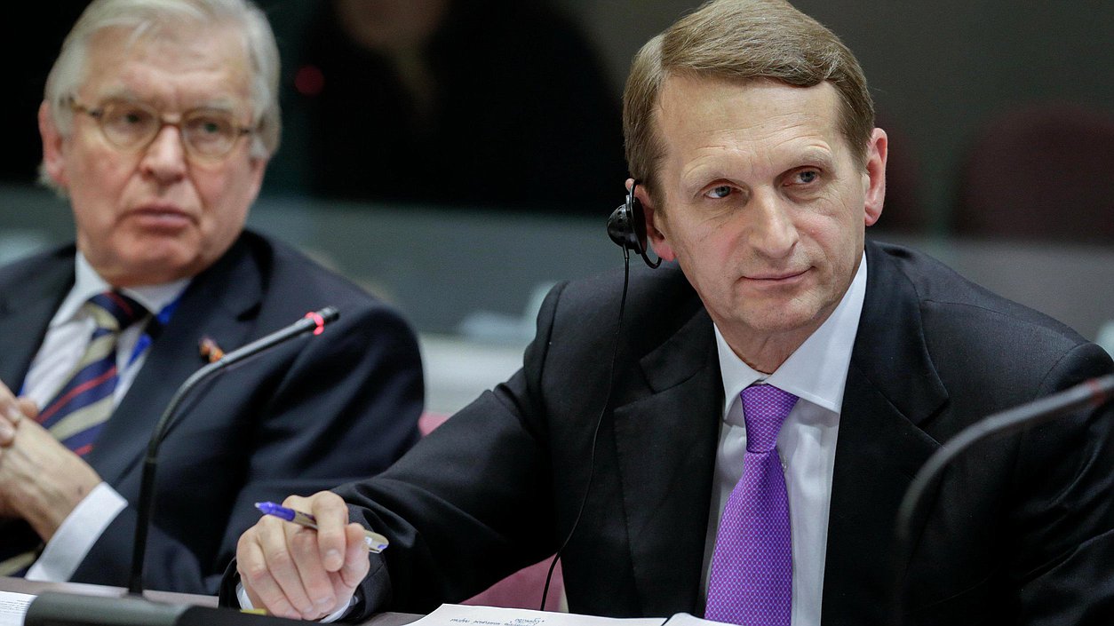 Круглый стол на тему: "Восстановление доверия в Европе: роль парламентских институтов".