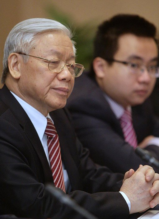 Встреча Первого заместителя Председателя Государственной Думы Ивана Мельникова с Генеральным секретарём ЦК Компартии Въетнам Нгуен Фу Чонгом. 