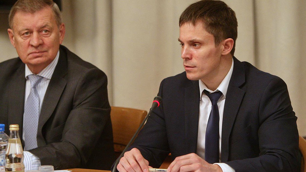 "Круглый стол" Комитета Государственной Думы по промышленности на тему "О проекте федерального закона 555391-6 "О стандартизации в Российской Федерации".