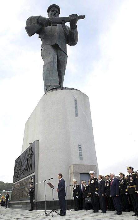 Парад войск Североморского гарнизона.