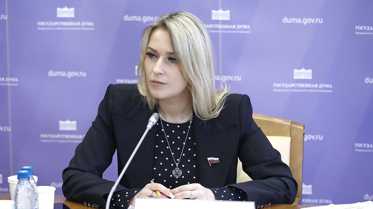 Председатель Комитета по развитию гражданского общества, вопросам общественных и религиозных объединений Яна Лантратова