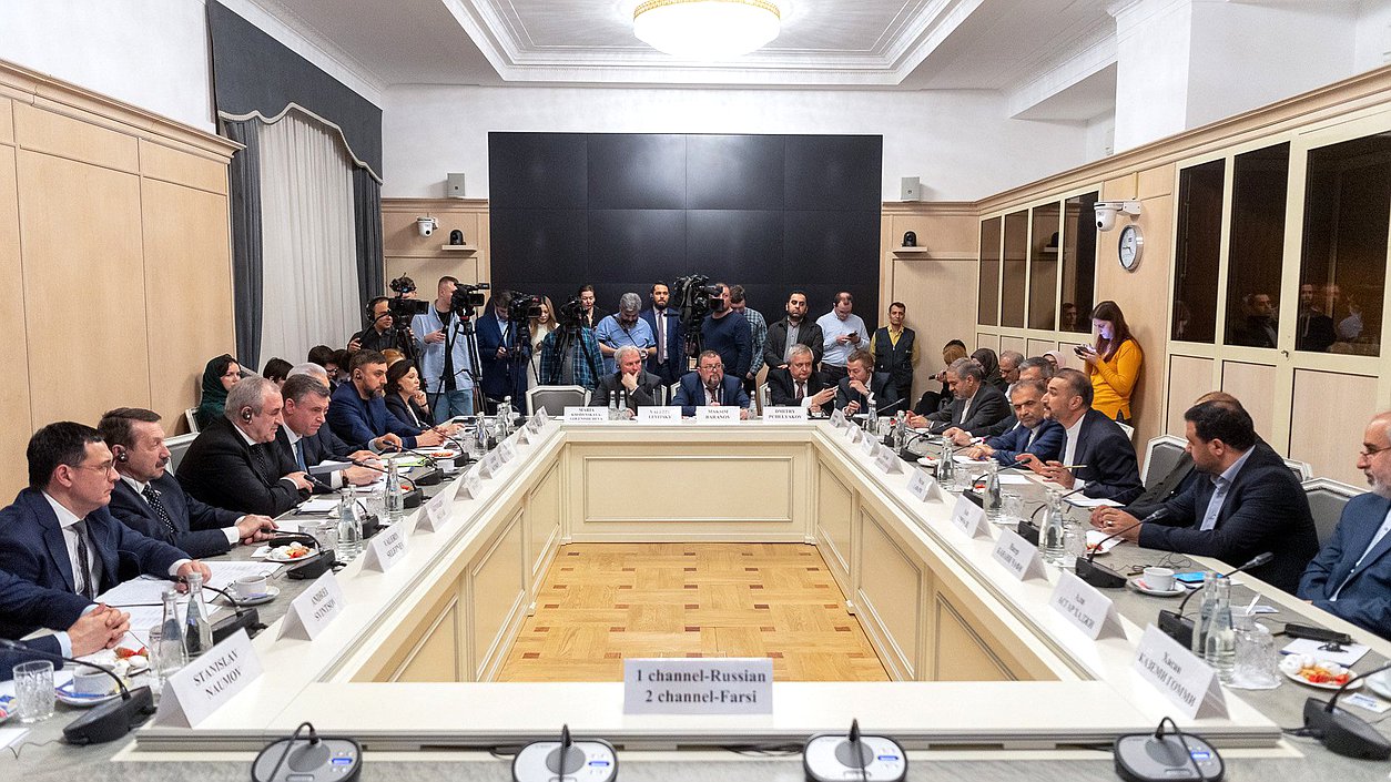 Встреча Председателя Комитета по международным делам Леонида Слуцкого с Министром иностранных дел Ирана Хоссейном Амирабдоллахианом
