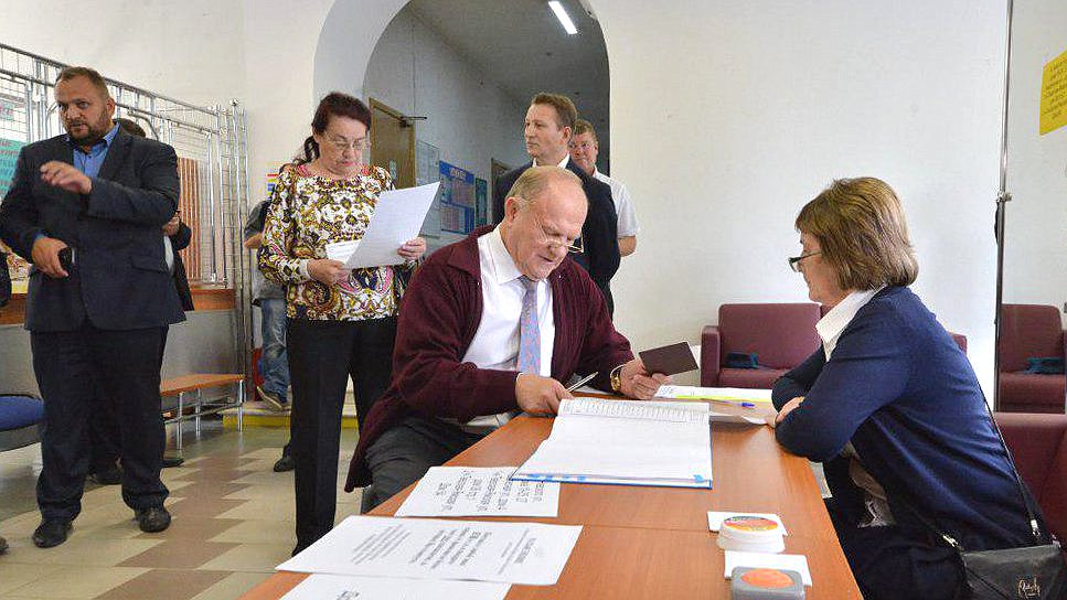 Председатель фракции КПРФ Геннадий Зюганов