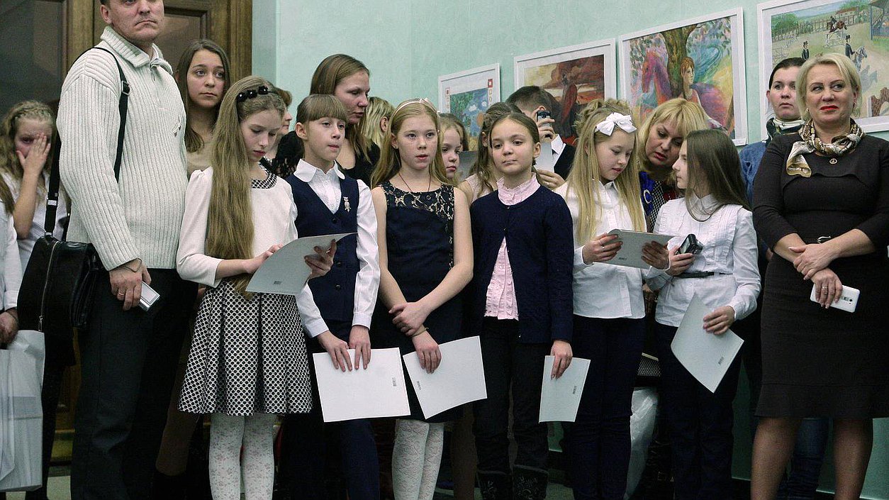 Открытие выставки "Моя Родина. Моё детство. Мой верный конь". 