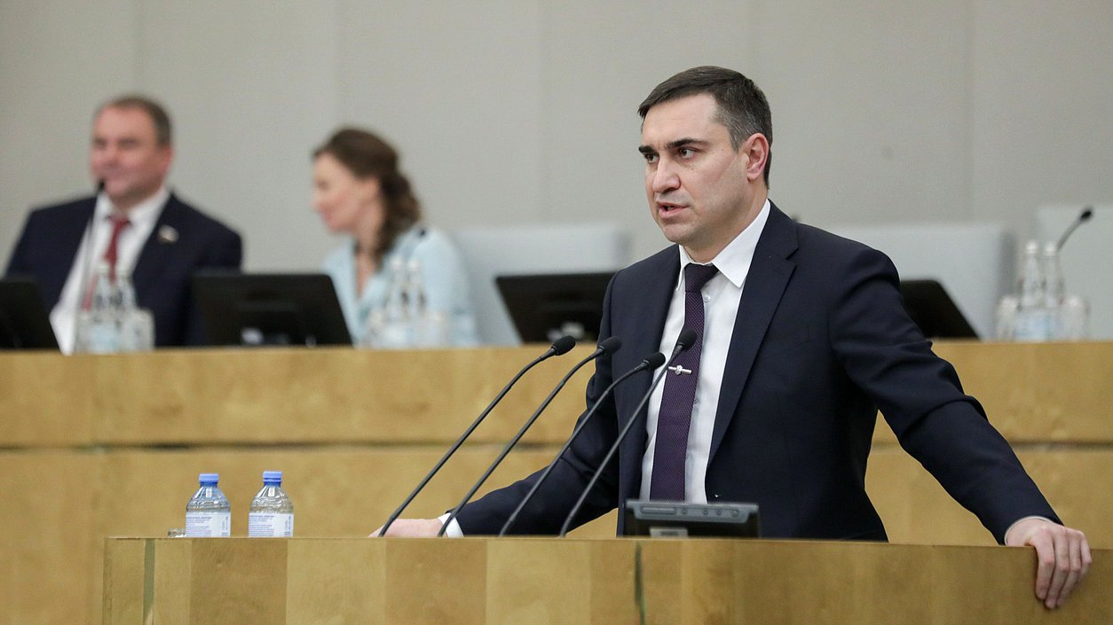 Председатель Комитета по охране здоровья Дмитрий Хубезов