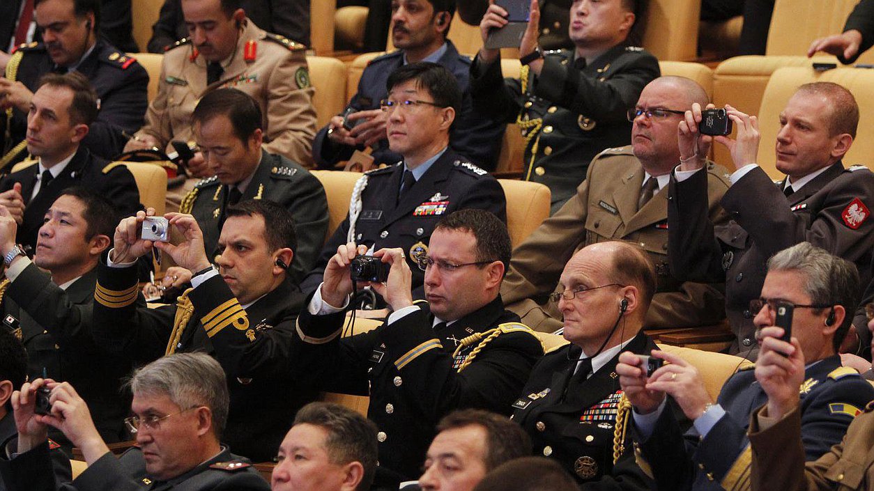  Встреча с аккредитованными в Москве военными атташе