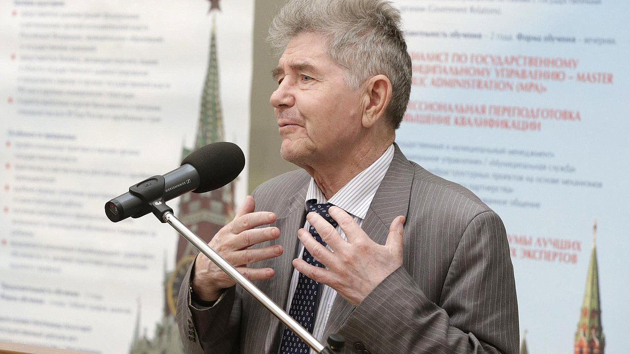    Церемония вручения дипломов выпускникам Высшей школы государственного администрирования Московского государственного университета имени М.В. Ломоносова