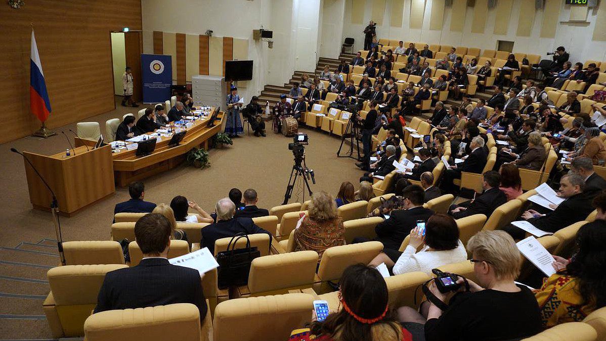 Парламентские слушания Комитета Государственной Думы по делам национальностей на тему "Законодательное обеспечение жизнедеятельности коренных малочисленных народов Севера, Сибири и Дальнего Востока Российской федерации".