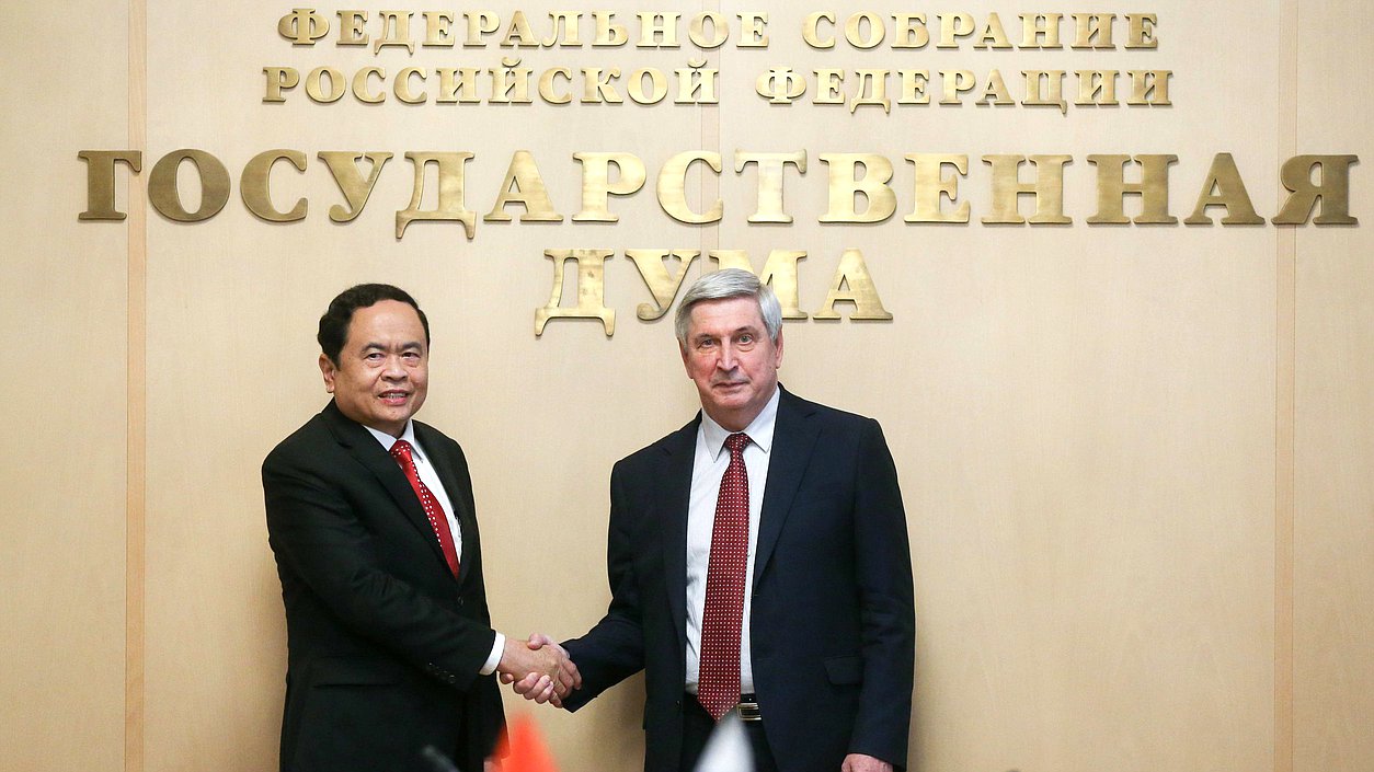 First Deputy Chairman of the State Duma Ivan Melnikov and Secretary of the Central Committee of the Communist Party of Vietnam, Chairman of the Central Committee of the Fatherland Front of Vietnam Trần Thanh Mẫn