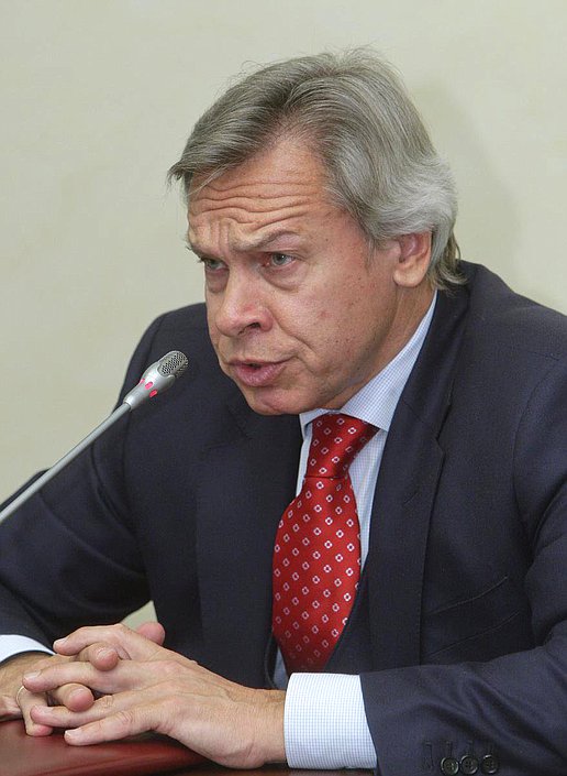 Круглый стол Комитета Государственной Думы по международным делам на тему "Проблема "неграждан" в Латвии и Эстонии".