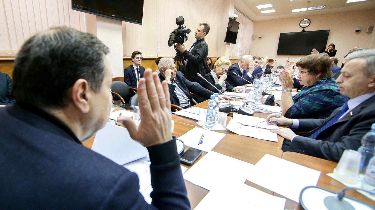 Заседание Комитета Государственной Думы по бюджету и налогам