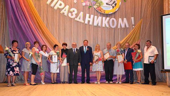 Владимир Кашин поздравил флагман молочного животноводства ФГУП «Пойма» с 85-летием 