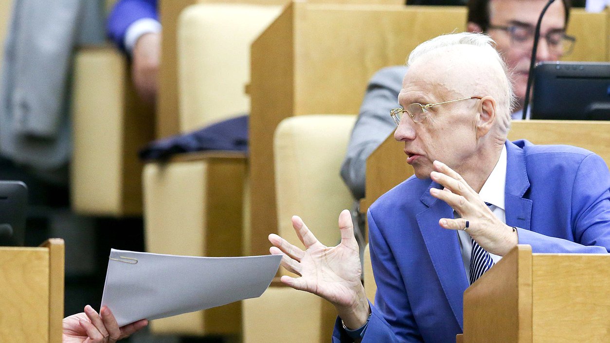 Член Комитета по безопасности и противодействию коррупции Николай Ковалев