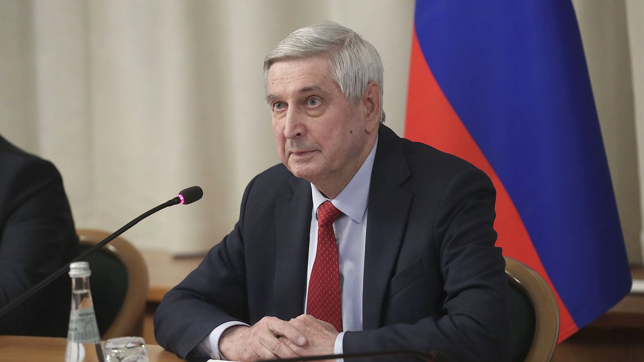 Первый заместитель Председателя ГД Иван Мельников