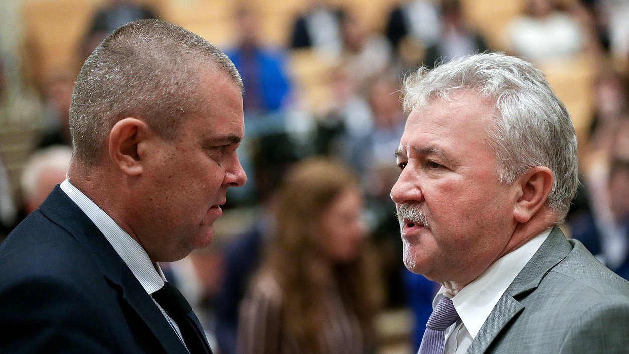 Председатель Комитета по транспорту и строительству Евгений Москвичев