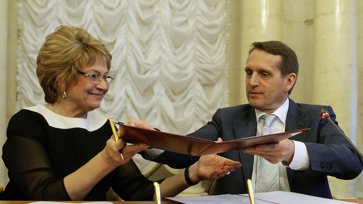 Расширенное заседание Совета Российского общества.Подведение итогов работы над концепцией преподавания отечественной историей. Людмила Шевцова, Сергей Нарышкин