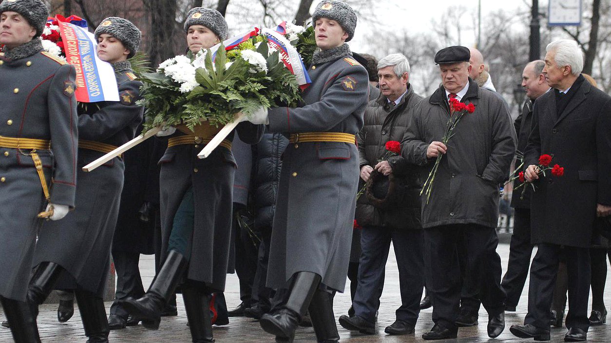 Возложение венков