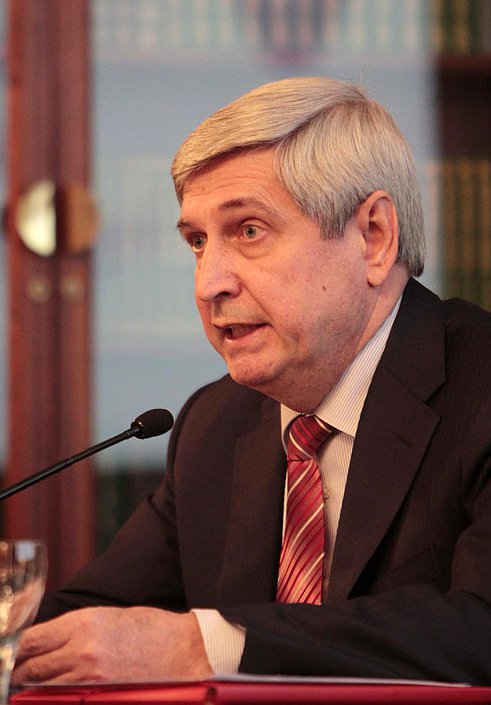 Второй международный парламентский форум. Работа секции "Парламентская дипломатия в глобальном мире". Иван Мельников