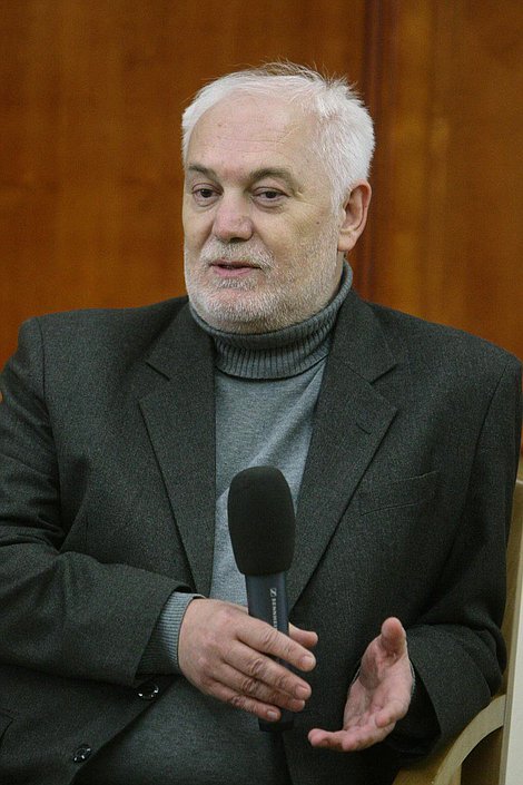 Заседание медиа клуба Государственной Думы.  Гостем клуба стал Рустам Арифджанов.