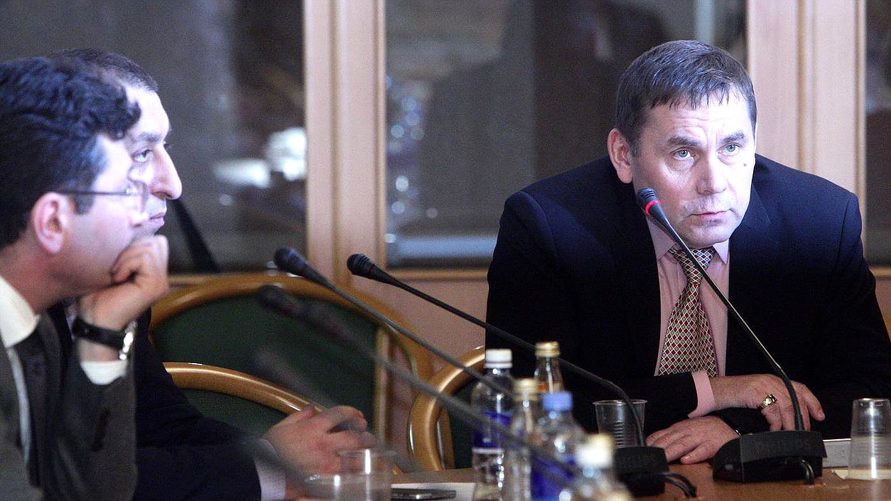 "Круглый стол" на тему  Замещение импорта: ключевое направление для подъёма экономики России.