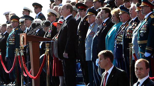 Сергей Нарышкин присутствовал на военном параде, посвященном 68-й годовщине Победы в Великой Отечественной войне