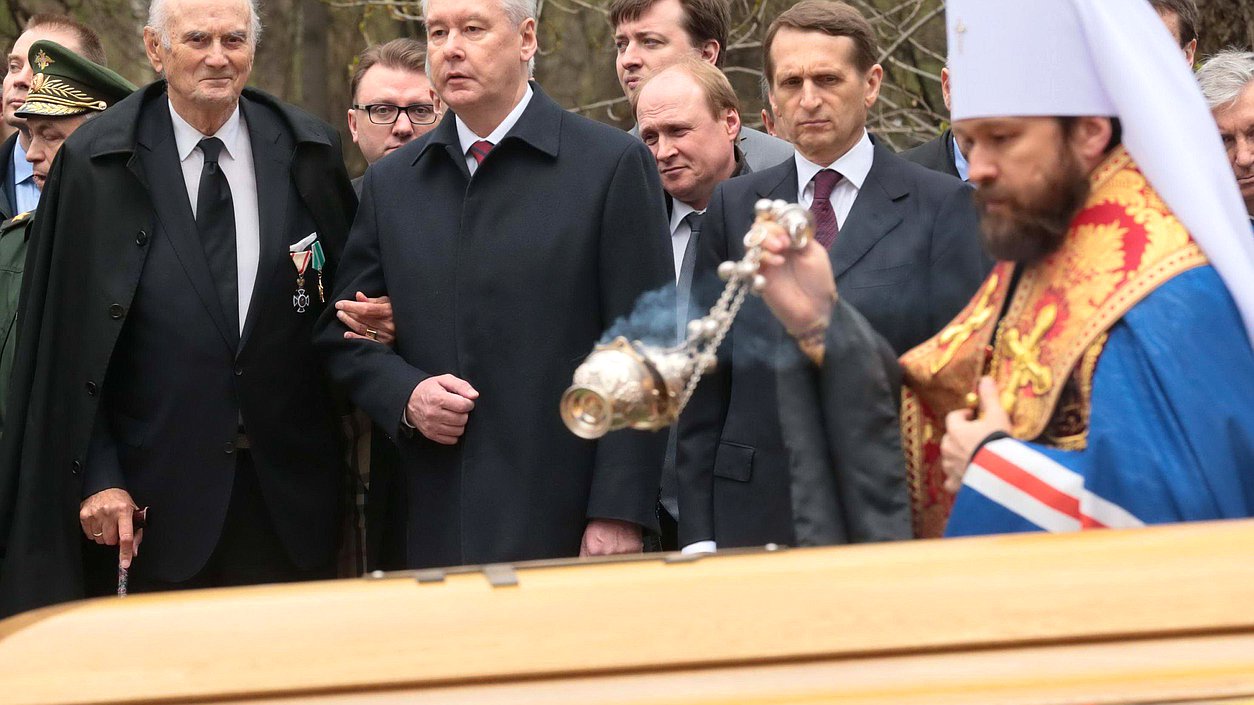 Участие Председателя Государственной Думы С.Е.Нарышкина в церемонии перезахоронения праха великого князя Николая Николаевича (младшего) и его супруги великой княгини Анастасии Николаевны. Мемориальный парк героев первой мировой войны.