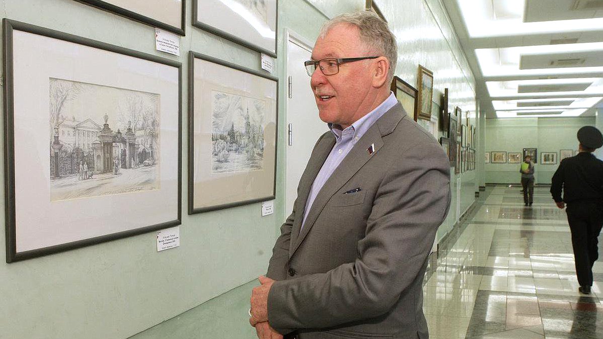 Открытие персональной выставки Алишера Пяткова "Герои атомного фронта. Место подвига-Чернобыль". 