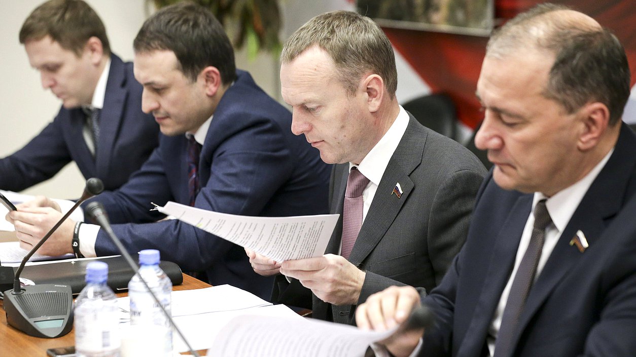 Заседание подкомитета Комитета по федеративному устройству и вопросам местного самоуправления на тему социально-экономического развития Республики Крым