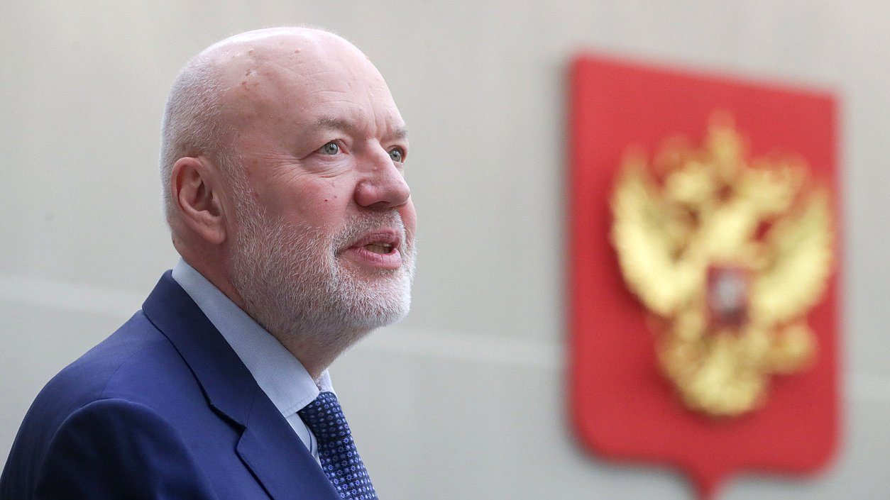 Председатель Комитета по государственному строительству и законодательству Павел Крашенинников