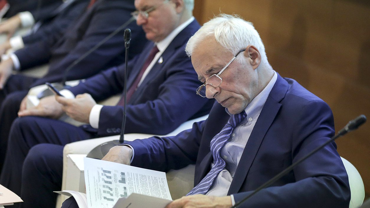 Заместитель руководителя Федеральной службы по ветеринарному и фитосанитарному надзору Николай Власов