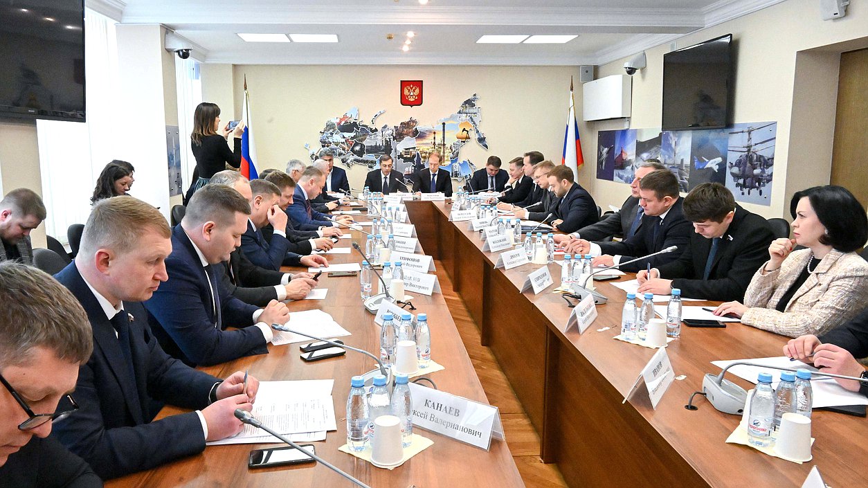 Заседание Комитета по промышленности и торговле
