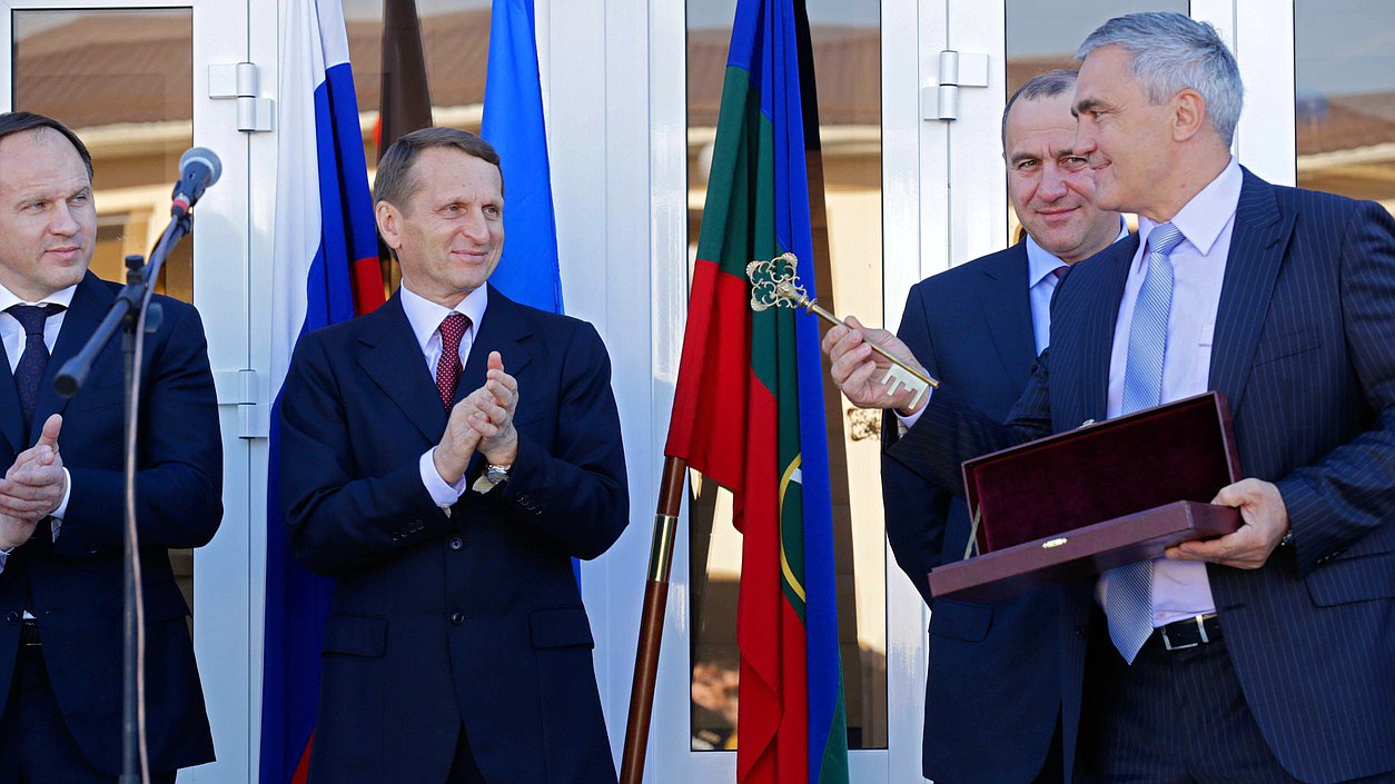 Рабочая поездка в Северо-Кавказский федеральный округ. Открытие бассейна.