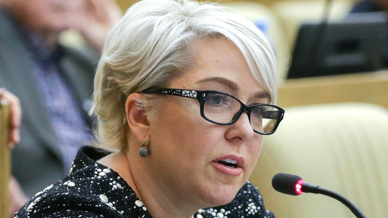 Первый заместитель Председателя Комитета по бюджету и налогам Ирина Гусева