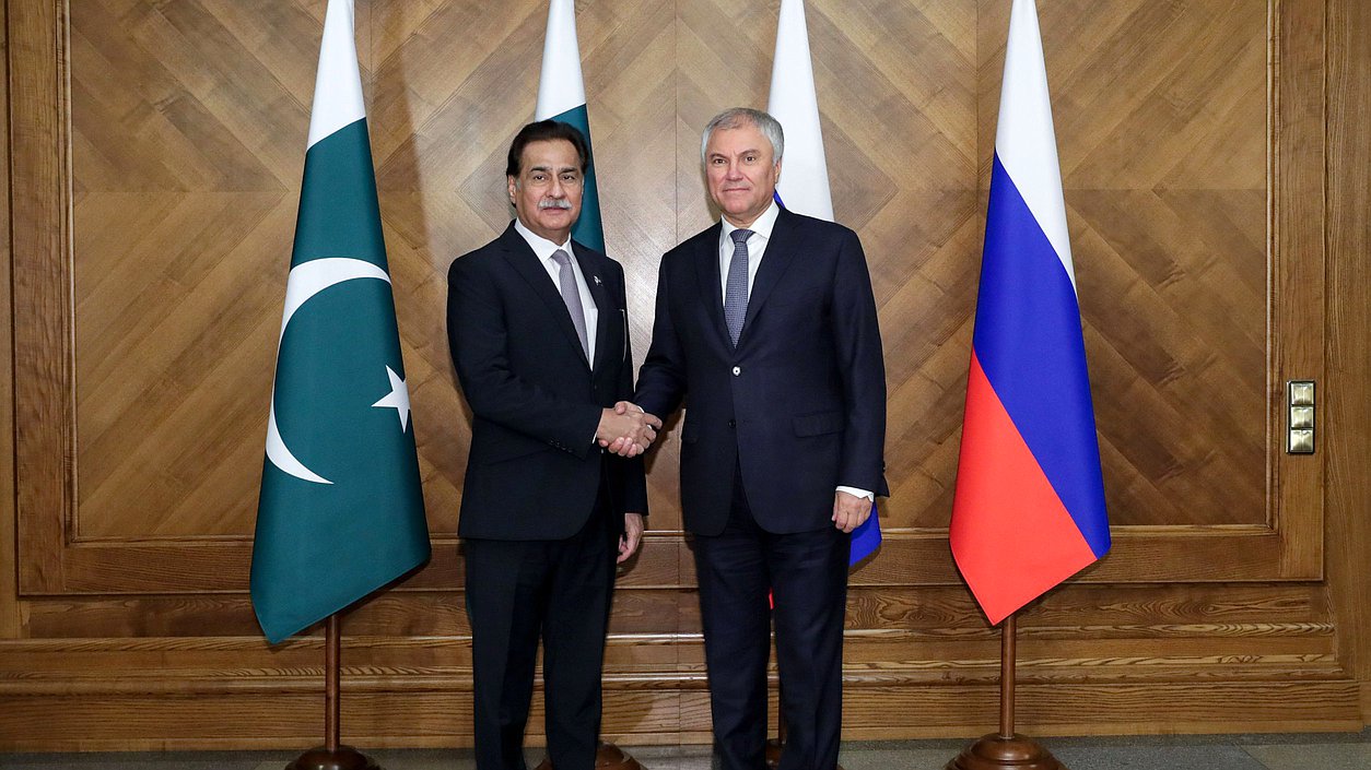 Chairman of the State Duma Vyacheslav Volodin and Speaker of the National Assembly of the Islamic Republic of Pakistan Sardar Ayaz Sadiq