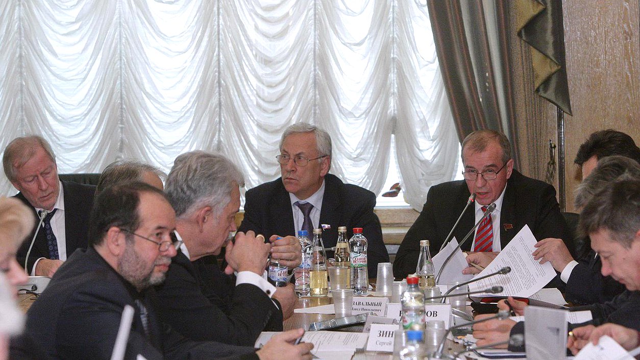 Рабочее совещание Комитета Государственной Думы по энергетике на тему "Развитие топливно-энергетического комплекса Республики Крым и города федерального значения Севастополя как основа для социально-экономического развития региона".