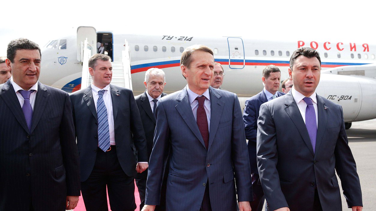 Рабочий визит Председателя Государственной Думы Федерального Собрания Российской Федерации С.Е. Нарышкина в Республику Армения. Прибытие в г.Ереван.