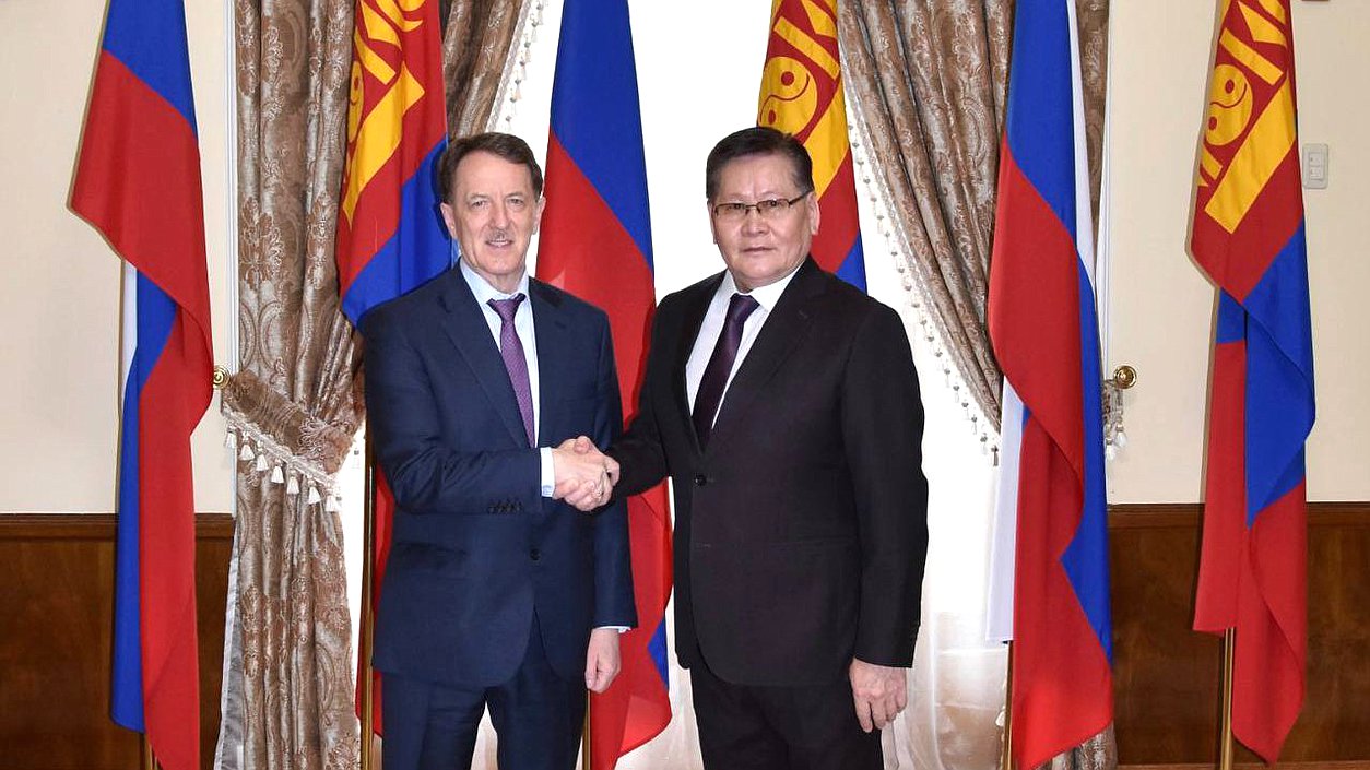 Гордеев и Посол Монголии