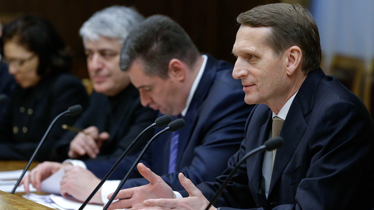 Встреча Председателя Государственной Думы Федерального Собрания Российской Федерации С.Е. Нарышкина с Министром иностранных дел Республики Армения Э.А. Налбандяном.