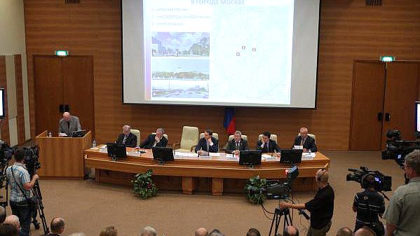 Перспективы создания Парламентского центра обсуждены на парламентских слушаниях в Государственной Думе