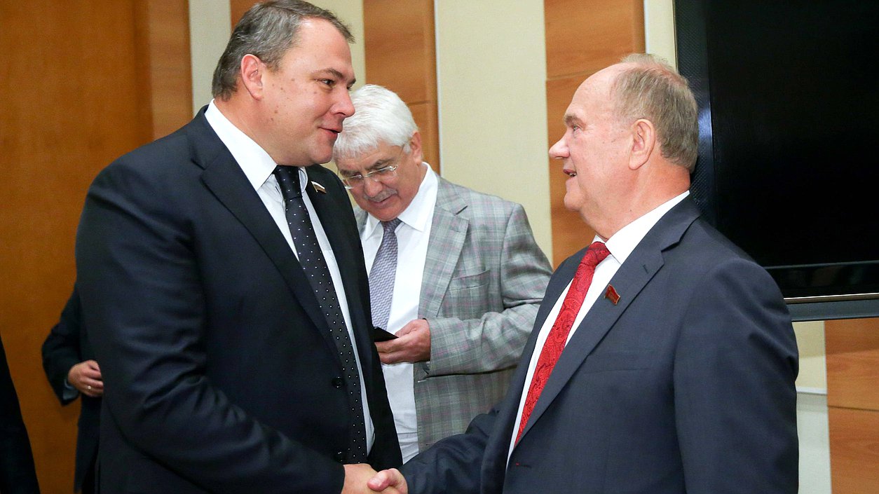 Deputy Chairman of the State Duma Petr Tolstoy and Leader of the State Duma’s Faction Communist Party of the Russian Federation Gennady Zyuganov