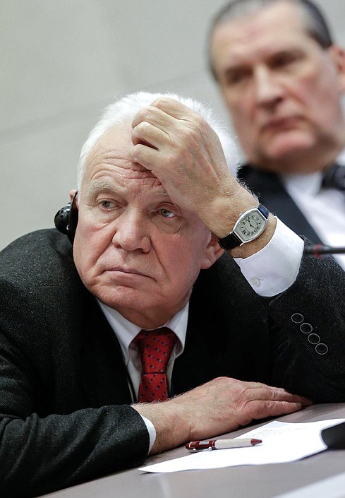 Круглый стол на тему: "Восстановление доверия в Европе: роль парламентских институтов".