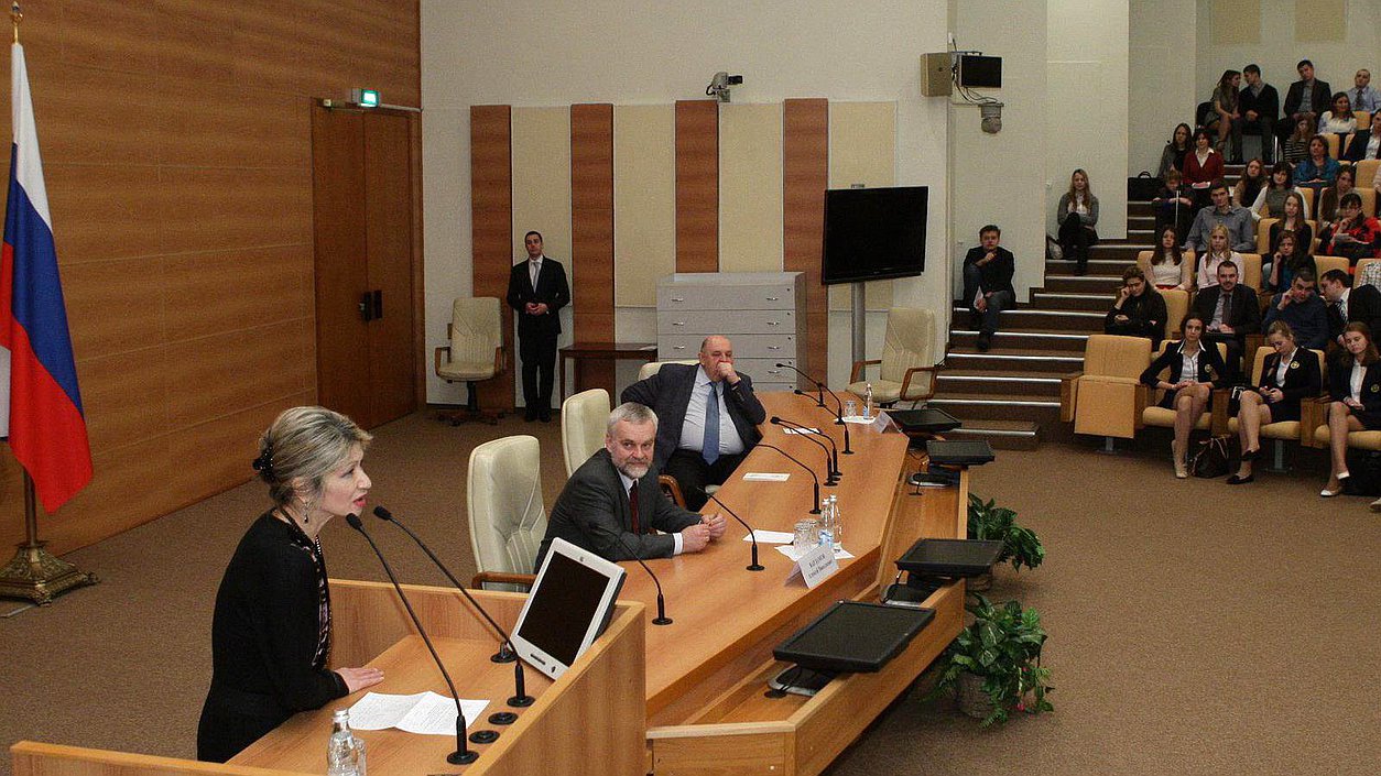 Лекция Алексея Варламова на тему "Литература из первых уст".