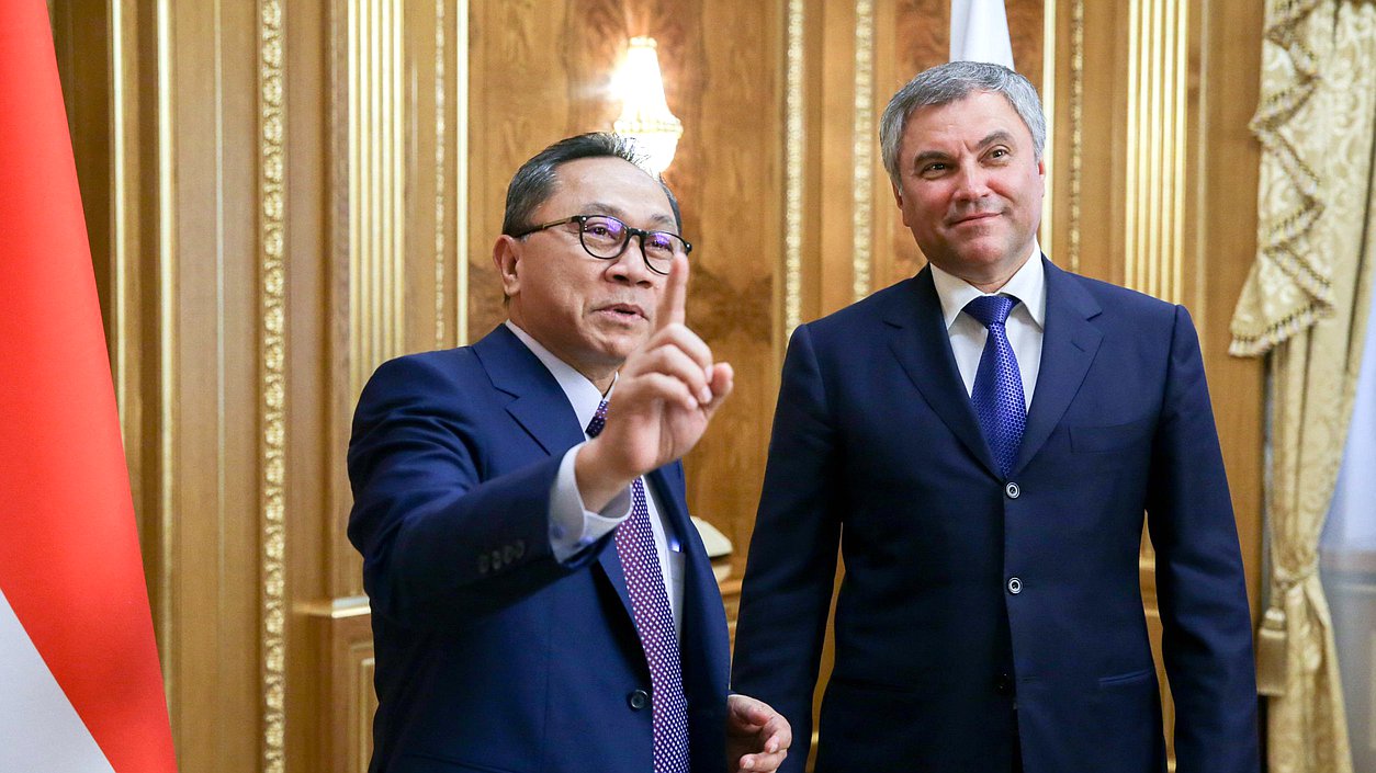 Chairman of the State Duma Viacheslav Volodin and Speaker of the People's Consultative Assembly of the Republic of Indonesia Zulkifli Hasan